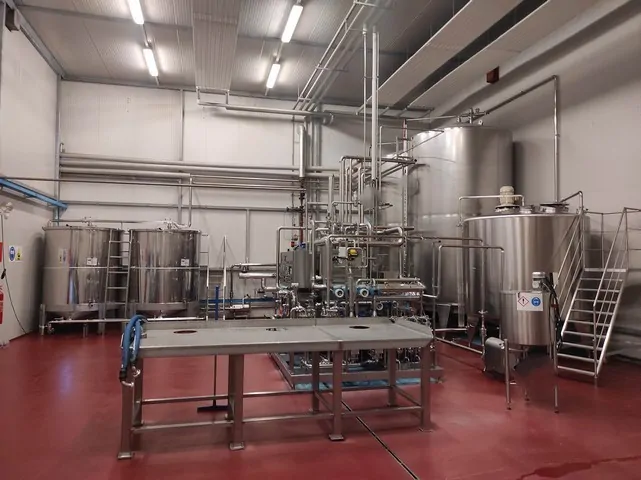 Used Complete Bottling Line Glass photo 6
