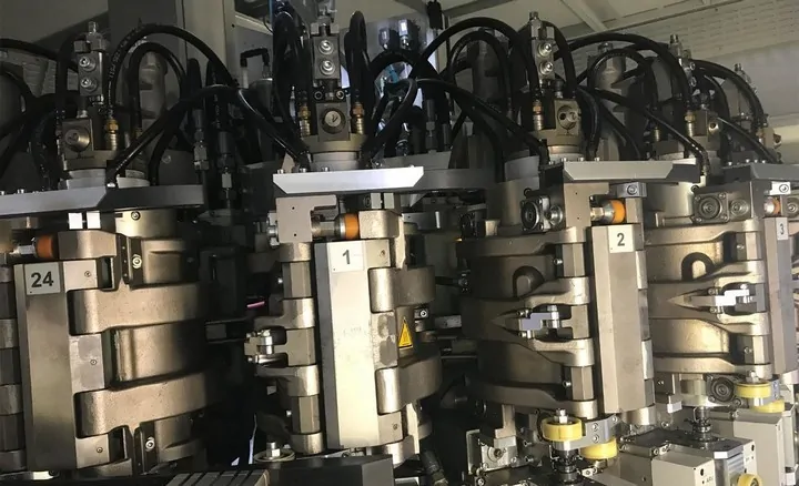 Used Complete Bottling Line KHS 36.000 bph photo 5