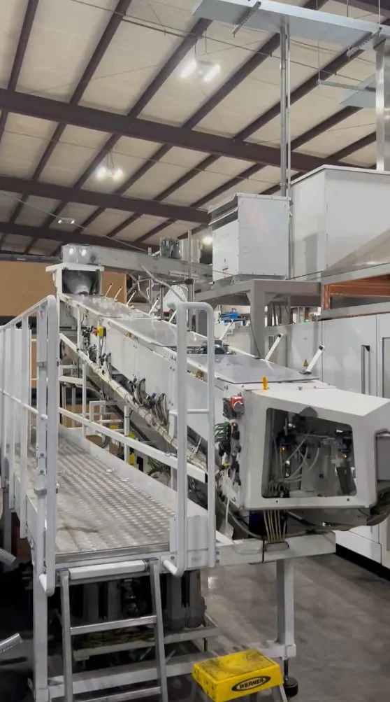 Linha de Engarrafamento KHS Complete Bottling Line K Usada — linha de engarrafamento usada para Bottling Lines