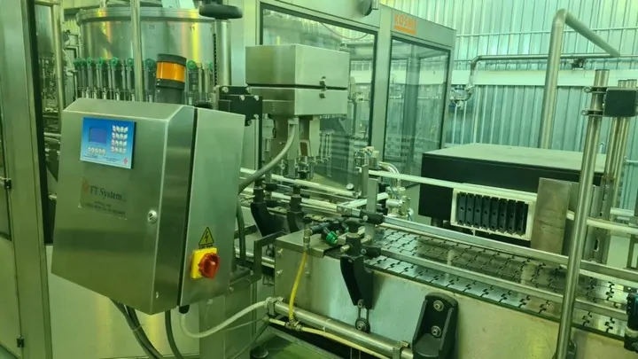 Used Complete Bottling Line Kosme 9.000 bph photo 9