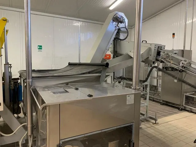 Used Complete Bottling line Kosme PET Milk photo 2