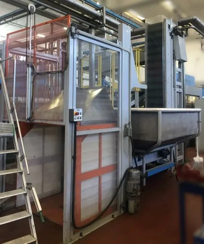 Used Complete Bottling Line PET 12.000 bph photo 8