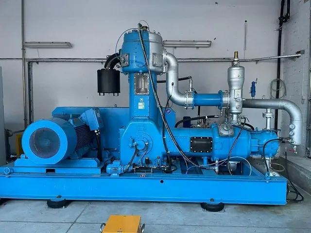 Used Complete Bottling Line PET 15.000 bph photo 3