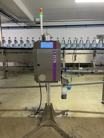 Used Complete Bottling Line PET 15.000 bph photo 4