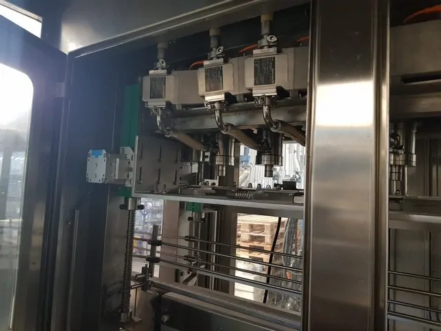 Used Complete Bottling Line PET Siapi photo 7