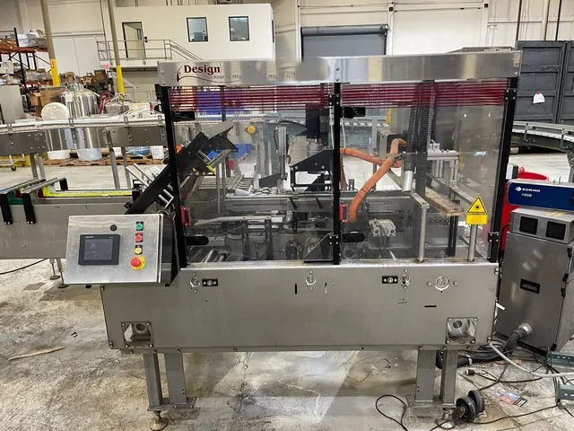 Equipamento Diverso Krones Complete Canning Line 18 Usada — linha de engarrafamento usada para Various Machines