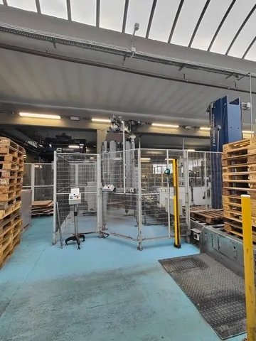 Used Complete Krones CSD PET Bottling Line photo 6