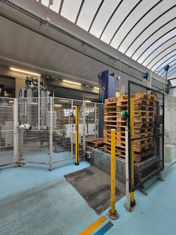 Used Complete Krones CSD PET Bottling Line photo 7