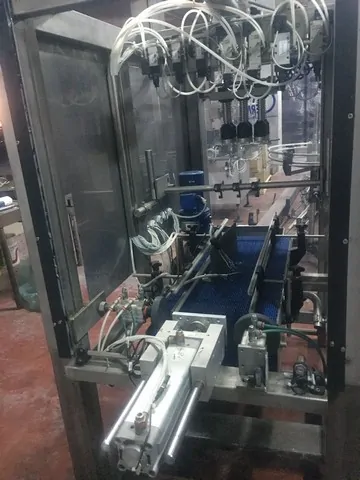 Linha de Engarrafamento Cerma Complete Oil Bottling Li Usada — linha de engarrafamento usada para Bottling Lines