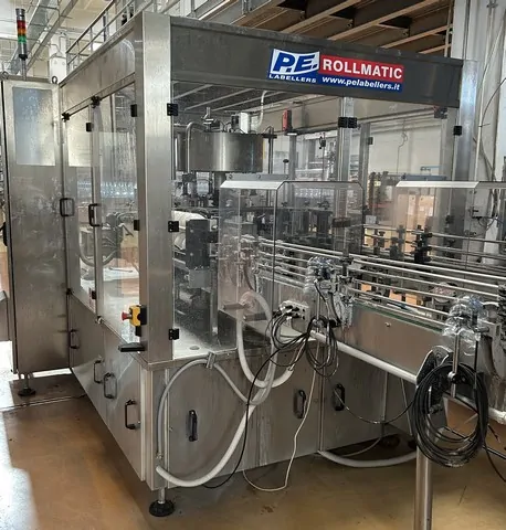 Linha de Engarrafamento Procomac Complete PET Bottling Li Usada — linha de engarrafamento usada para Bottling Lines