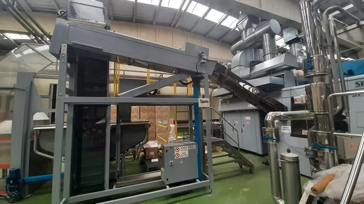 Linha de Engarrafamento Procomac Complete PET Bottling Li Usada — linha de engarrafamento usada para Bottling Lines