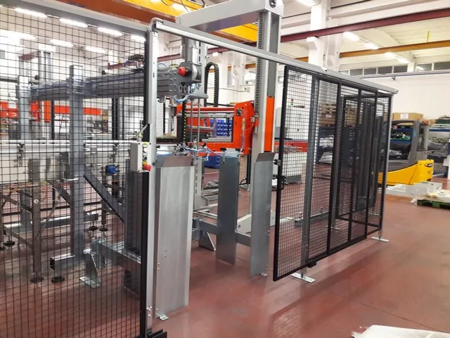 Used Depalletizer Unimac Gherri CFT 151 — used depalletizers for sale