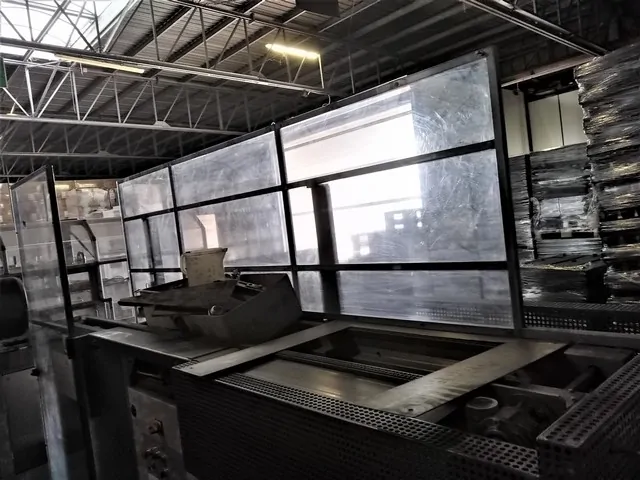 Formadora de Caixas Bortolin Kemo Feed Boxes Bortolin-Kemo Usada — linha de engarrafamento usada para Case Erectors