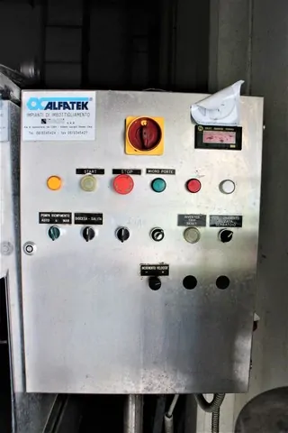 Enchedora Alfatek filler Alfatek low vacuu Usada — linha de engarrafamento usada para Fillers