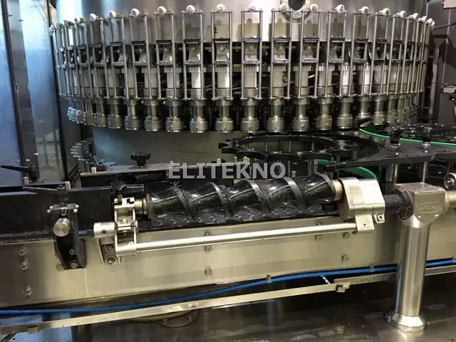 Used filler Bertolaso 60 valves 8.000 bph photo 9