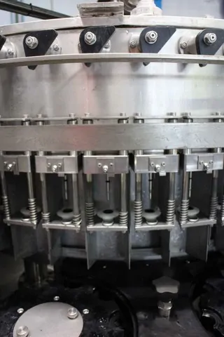 Used filler Cobert Suprema 60 isobaric 7.000 bph — used fillers for sale