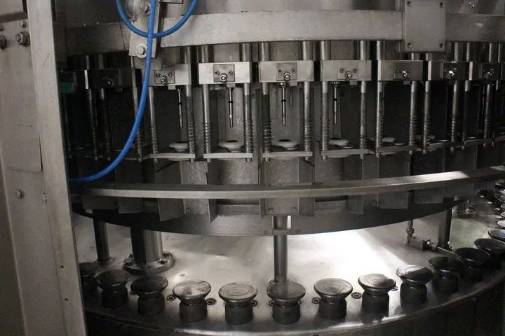 Used filler Cobert Suprema 60 isobaric 7.000 bph photo 10