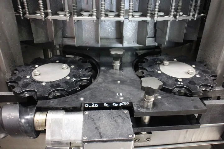 Used filler Cobert Suprema 60 isobaric 7.000 bph photo 2
