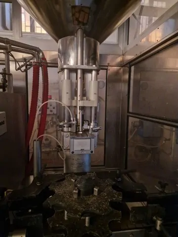 Used Filling Monoblock 16.20.1 Isobaric 2.000 bph photo 10