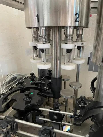 Monobloco AB TECHNO filling monoblock Ab Tec Usada — linha de engarrafamento usada para Filling Monoblocks