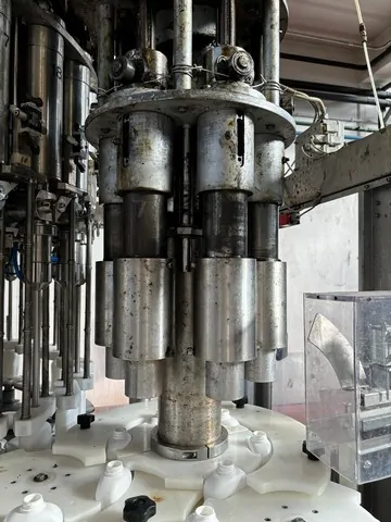 Monobloco Ave filling monoblock Ave fo Usada — linha de engarrafamento usada para Filling Monoblocks