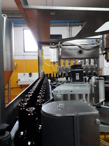 Monobloco Axtra filling monoblock Axtra Usada — linha de engarrafamento usada para Filling Monoblocks