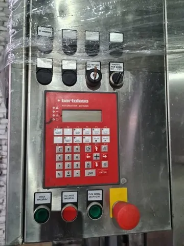 Used filling monoblock Bertolaso 30.4.4 photo 4