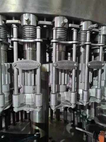 Used filling monoblock Bertolaso 30.4.4 photo 10