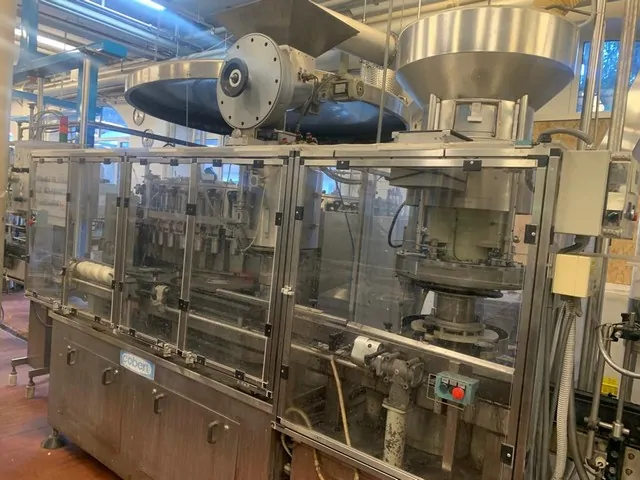 Used filling monoblock Bertolaso isobaric 48.8 photo 4