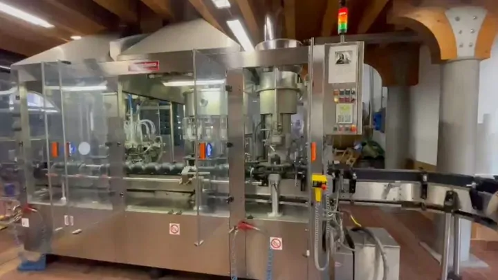 Monobloco Bertolaso filling monoblock Bertol Usada — linha de engarrafamento usada para Filling Monoblocks