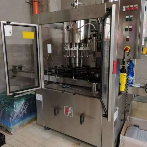 Monobloco Calò filling monoblock Calò 9 Usada — linha de engarrafamento usada para Filling Monoblocks