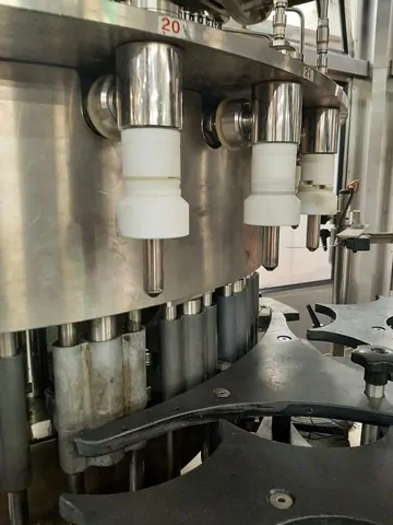 Monobloco Dipran filling monoblock Dipran Usada — linha de engarrafamento usada para Filling Monoblocks