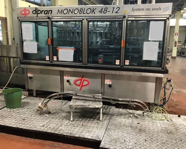 Monobloco Dipran filling monoblock Dipran Usada — linha de engarrafamento usada para Filling Monoblocks