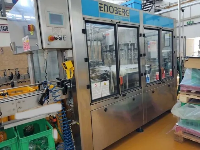 Monobloco Enoberg filling monoblock Enober Usada — linha de engarrafamento usada para Filling Monoblocks