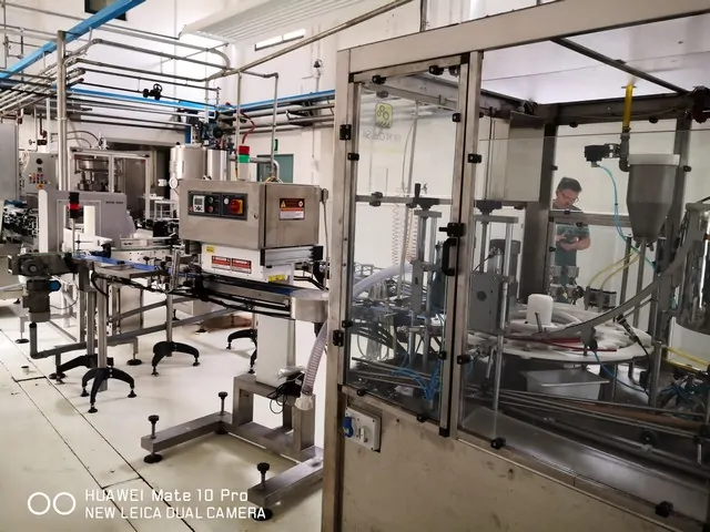 Monobloco Fill’n Cap filling monoblock Fill’n Usada — linha de engarrafamento usada para Filling Monoblocks