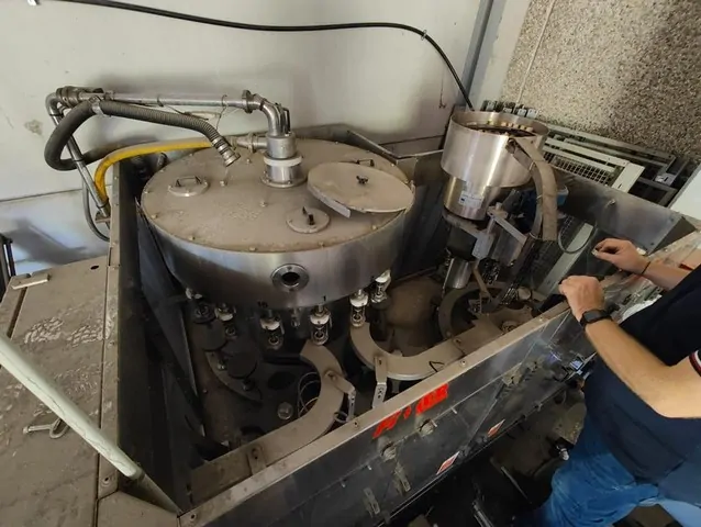 Used filling monoblock Fimer 16.1 Damijohns — used filling monoblocks