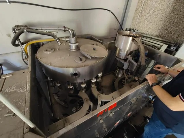 Used filling monoblock Fimer 16.1 Damijohns photo 5