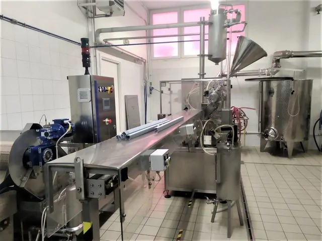 Used filling monoblock Gualpack doypak photo 2