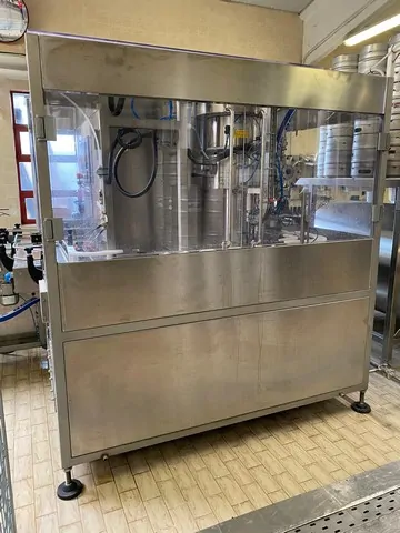 Monobloco Axtra filling monoblock isobar Usada — linha de engarrafamento usada para Filling Monoblocks