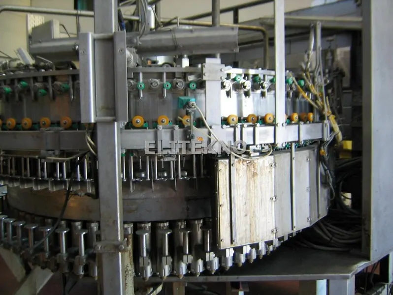 Used filling monoblock isobaric Krones 66.11 photo 3