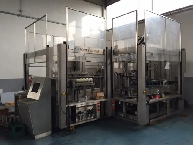 Used filling monoblock Krones vacufill PET 32.32.8 — used filling monoblocks