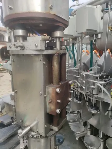 Monobloco Mb Impianti filling monoblock Mb Imp Usada — linha de engarrafamento usada para Filling Monoblocks