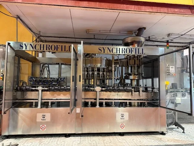 Monobloco MBF Filling Monoblock MBF 20 Usada — linha de engarrafamento usada para Filling Monoblocks