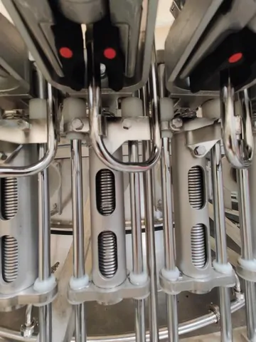 Monobloco Procomac filling monoblock Procom Usada — linha de engarrafamento usada para Filling Monoblocks