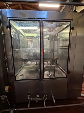 Used Isobaric Filling Monoblock Bertolaso 20.24.4.1 photo 8