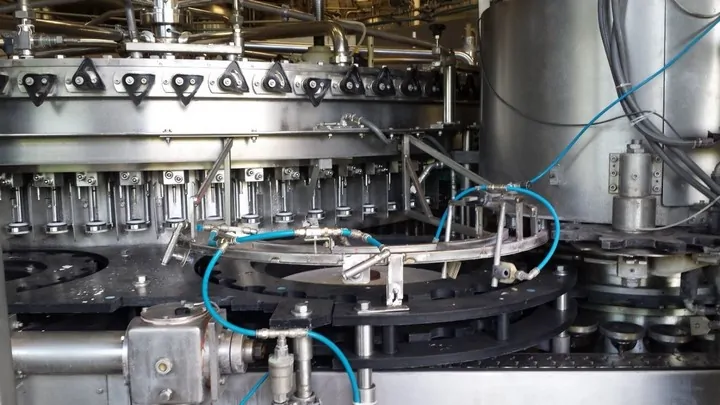 Used Isobaric filling monoblock Simonazzi 60.20.10 — used filling monoblocks