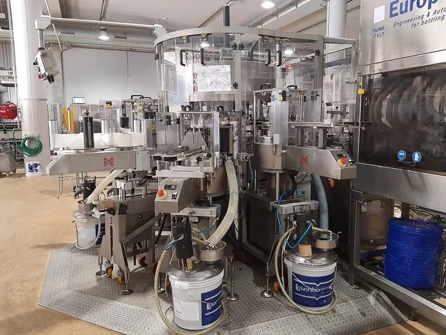 Used labeller Axtra optical 8.000 bph photo 2