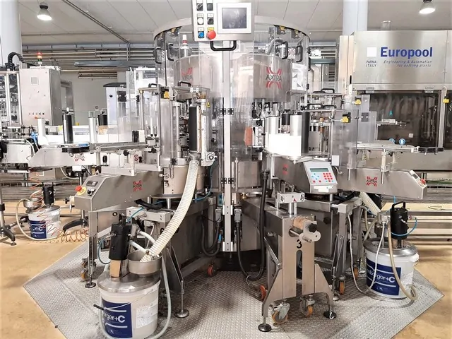 Used labeller Axtra optical 8.000 bph photo 3
