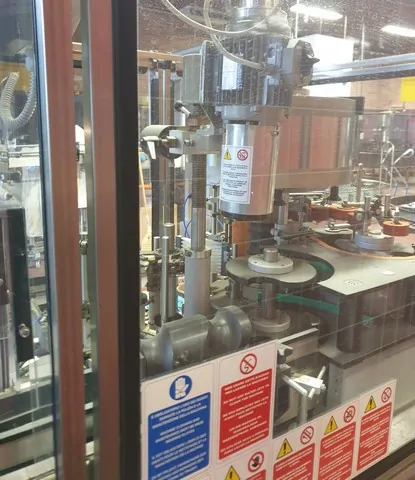 Rotuladora Cavagnino & Gatti labeller Cavagnino&Gatti Usada — linha de engarrafamento usada para Labellers