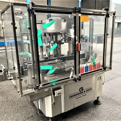 Rotuladora Cavagnino & Gatti labeller Cavagnino&Gatti Usada — linha de engarrafamento usada para Labellers